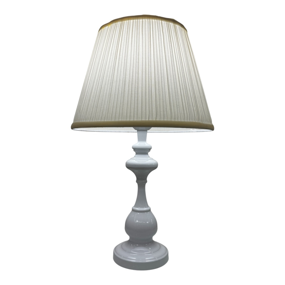 White ceramic table lamp