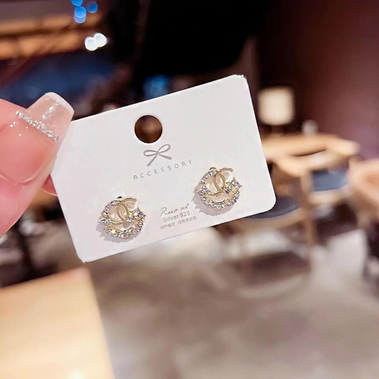Classic Interlocking Circle Earrings