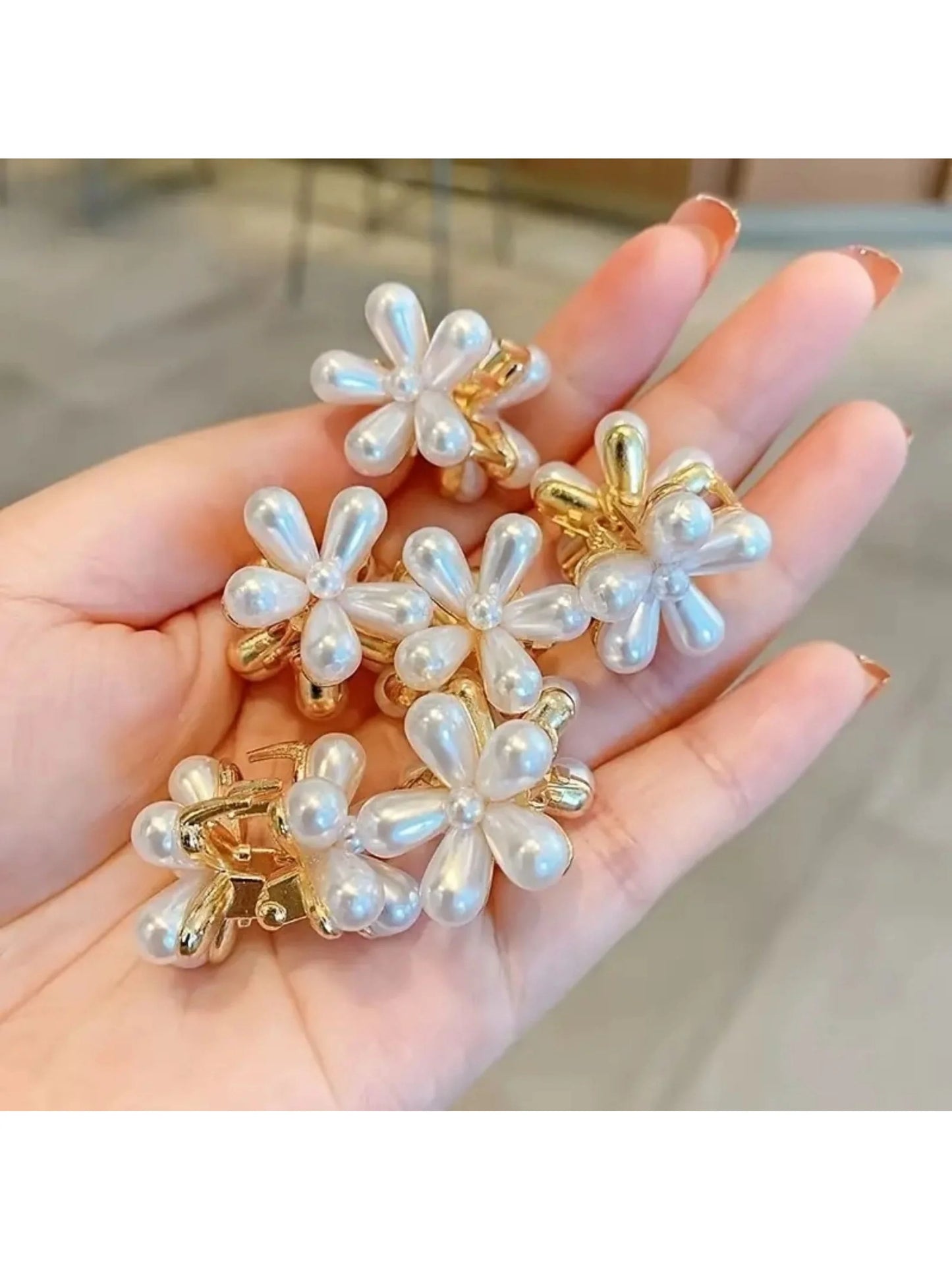 Pearl white clip